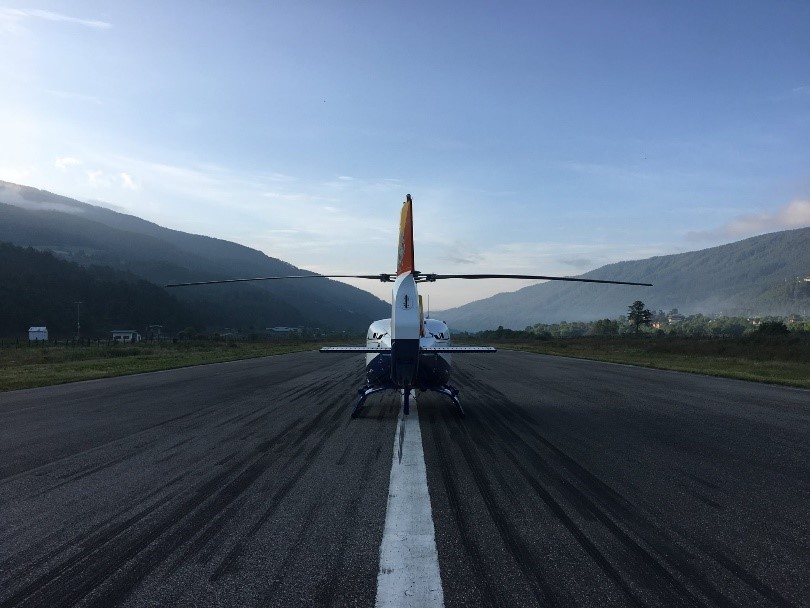 Helicopter lined up on RWY